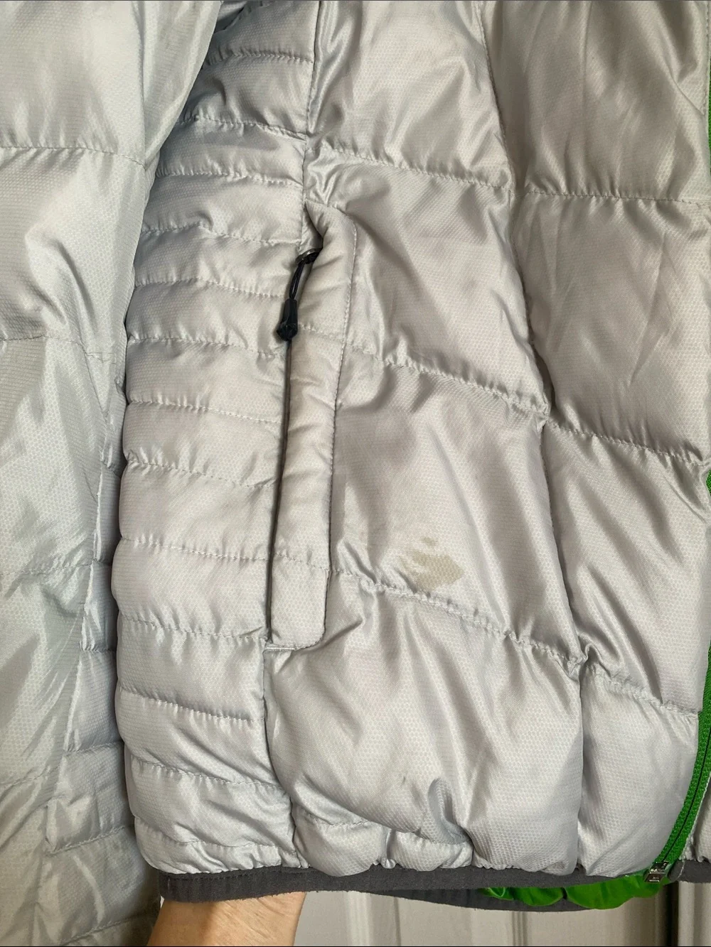💚 Men’s Spyder Light Gray Puffer Jacket with Lime Green Lining size Small